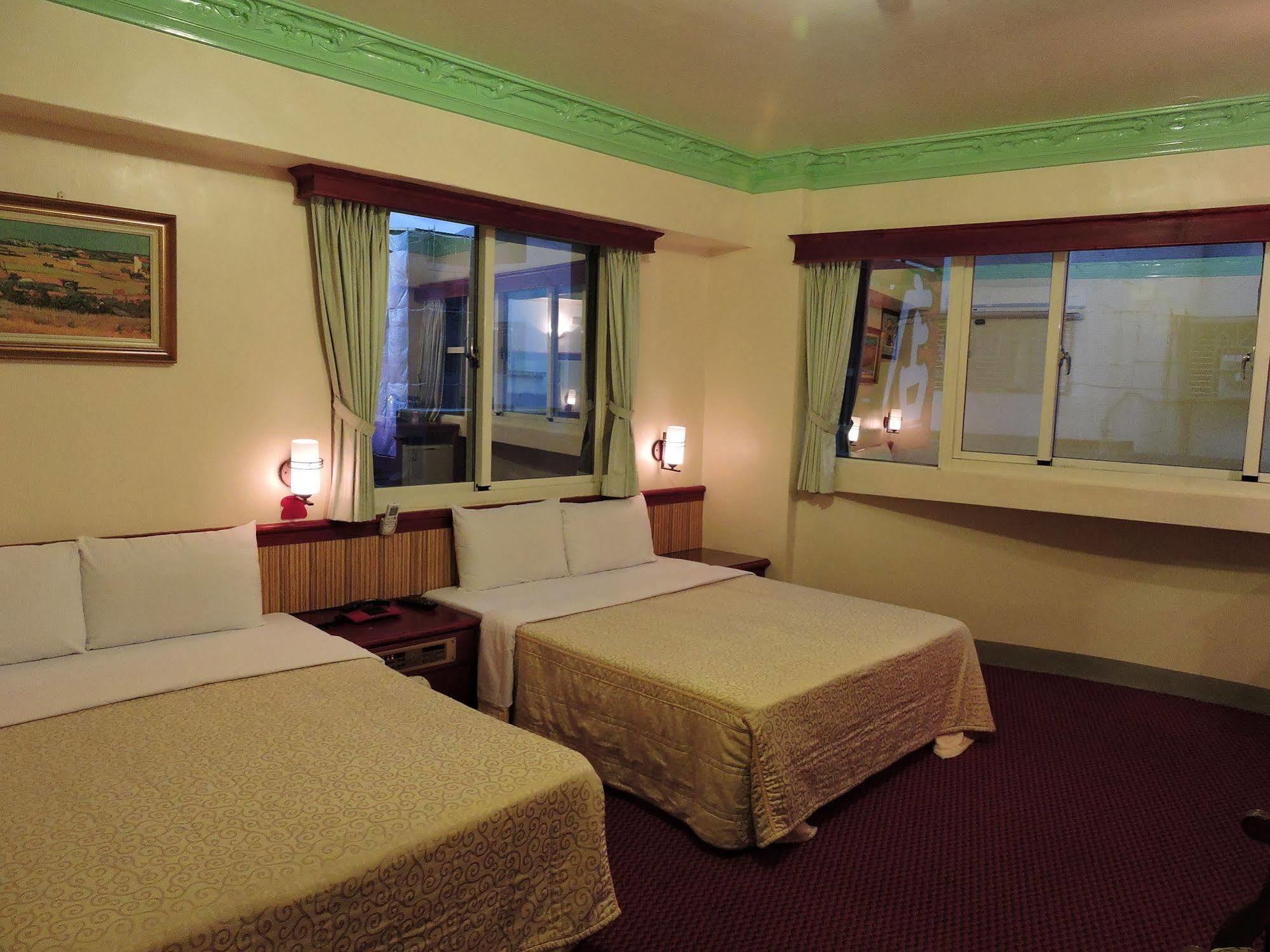Longchi Hot-Spring Hotel Jiaoxi Buitenkant foto