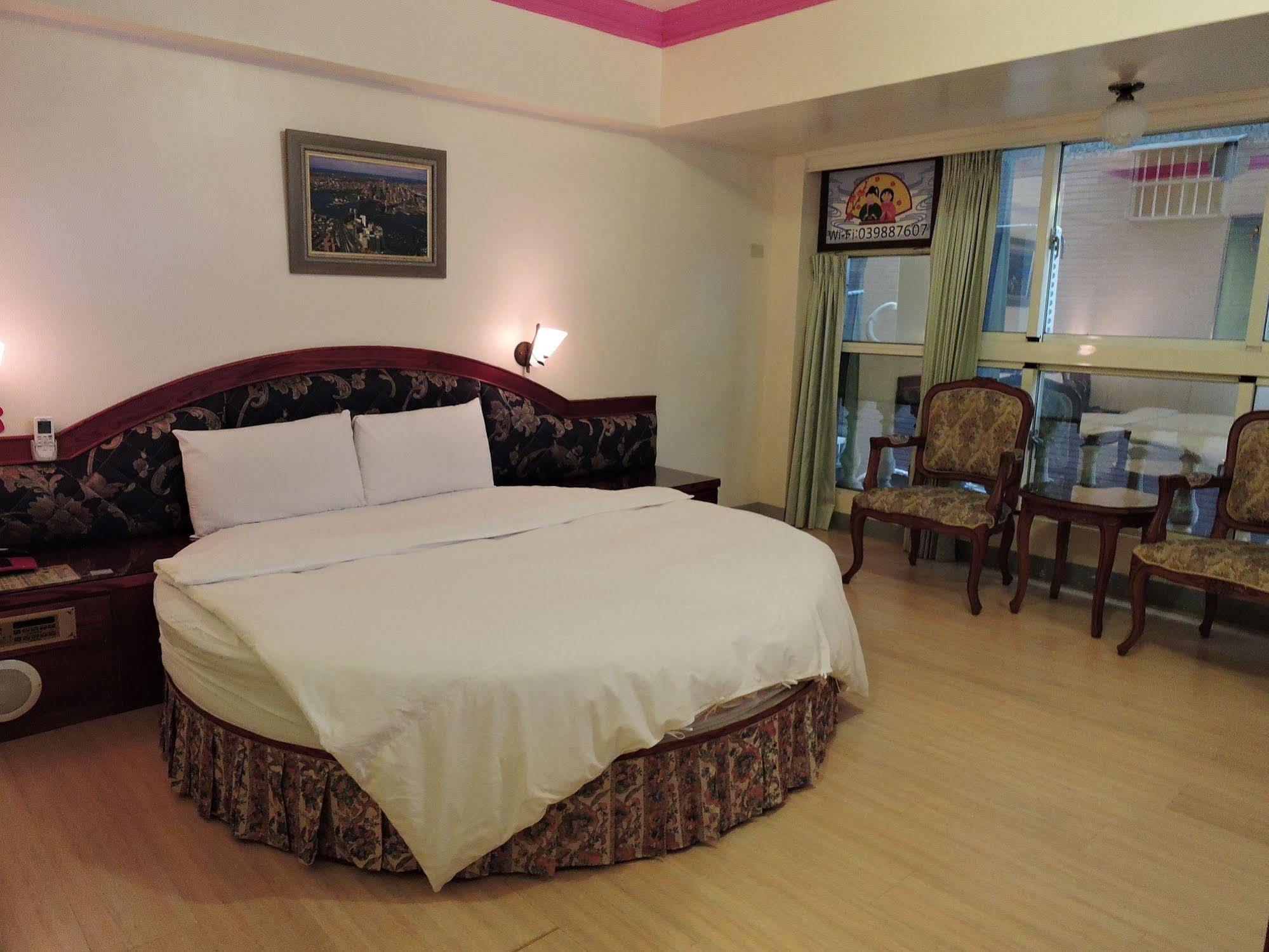Longchi Hot-Spring Hotel Jiaoxi Buitenkant foto