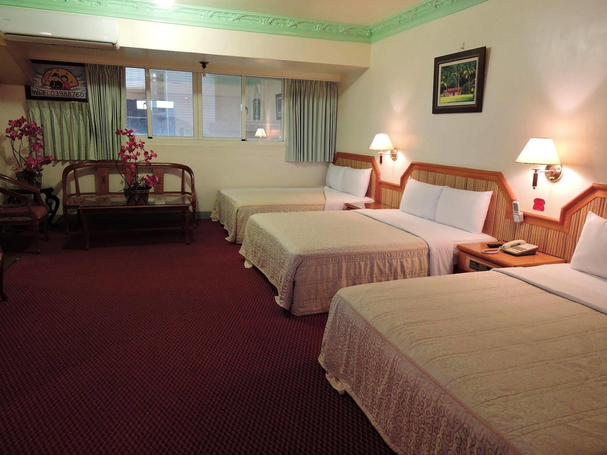 Longchi Hot-Spring Hotel Jiaoxi Buitenkant foto